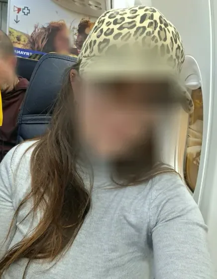 Anne, 33