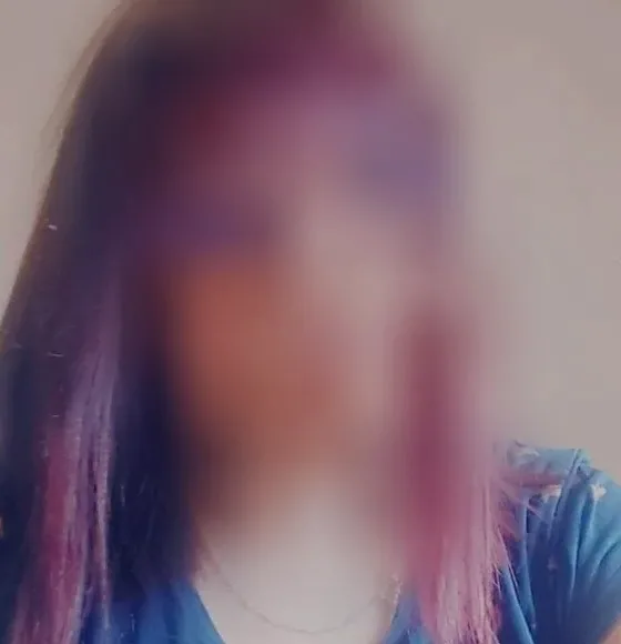 Anneke, 35