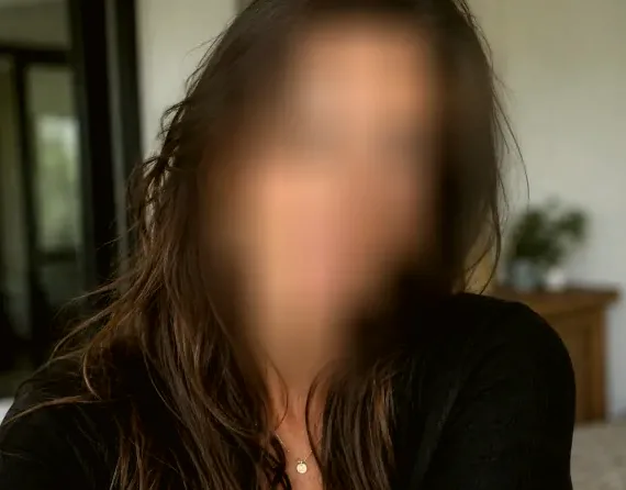 Esther, 38