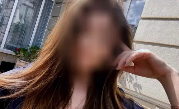 Hanna, 19