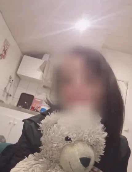 Priscilla, 37